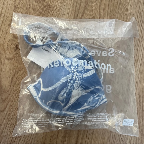 Reformation Lago Bikini Top - Picture 5 of 6